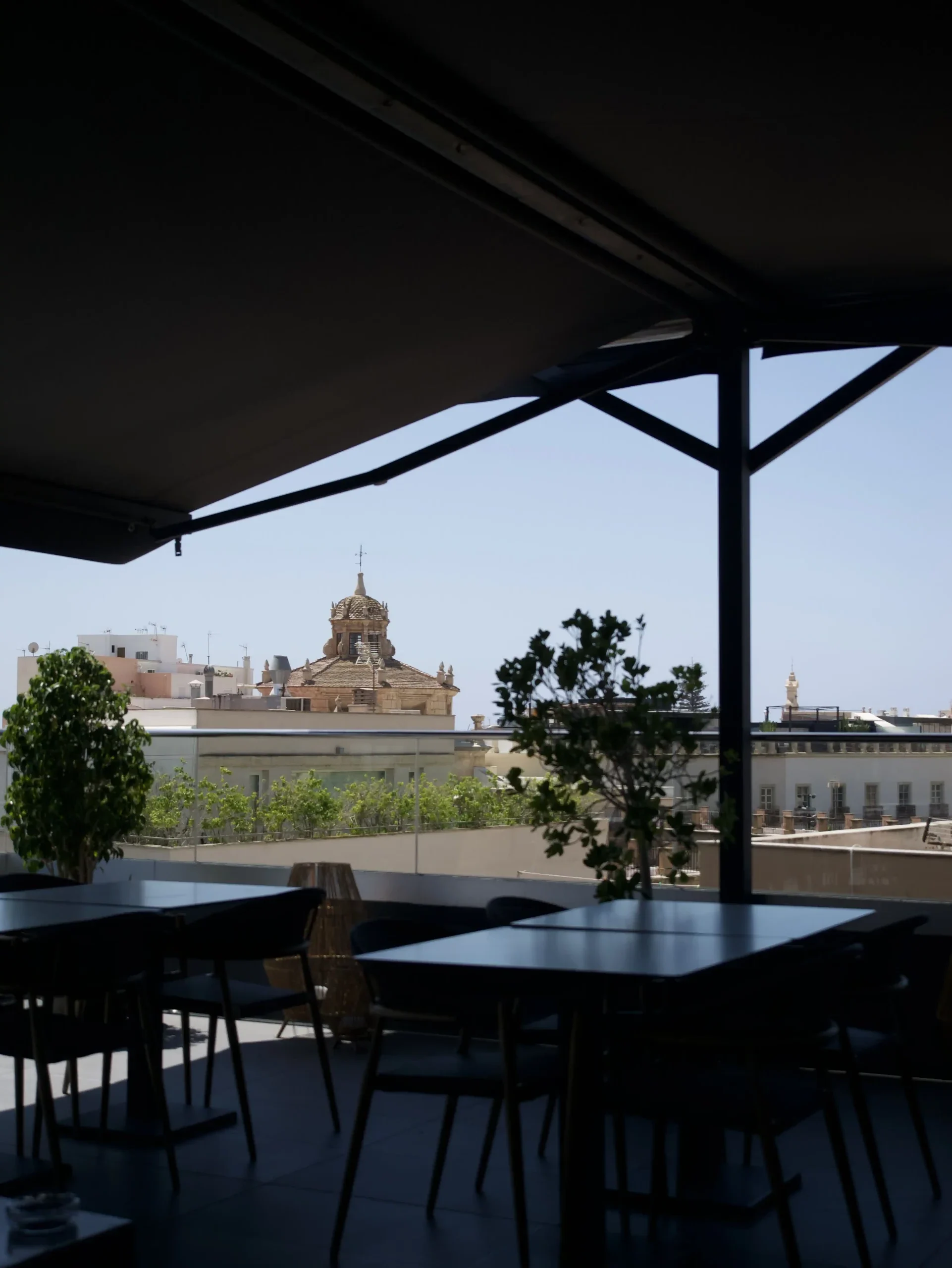 Terraza de El Terrao para comer y cenar en Almería